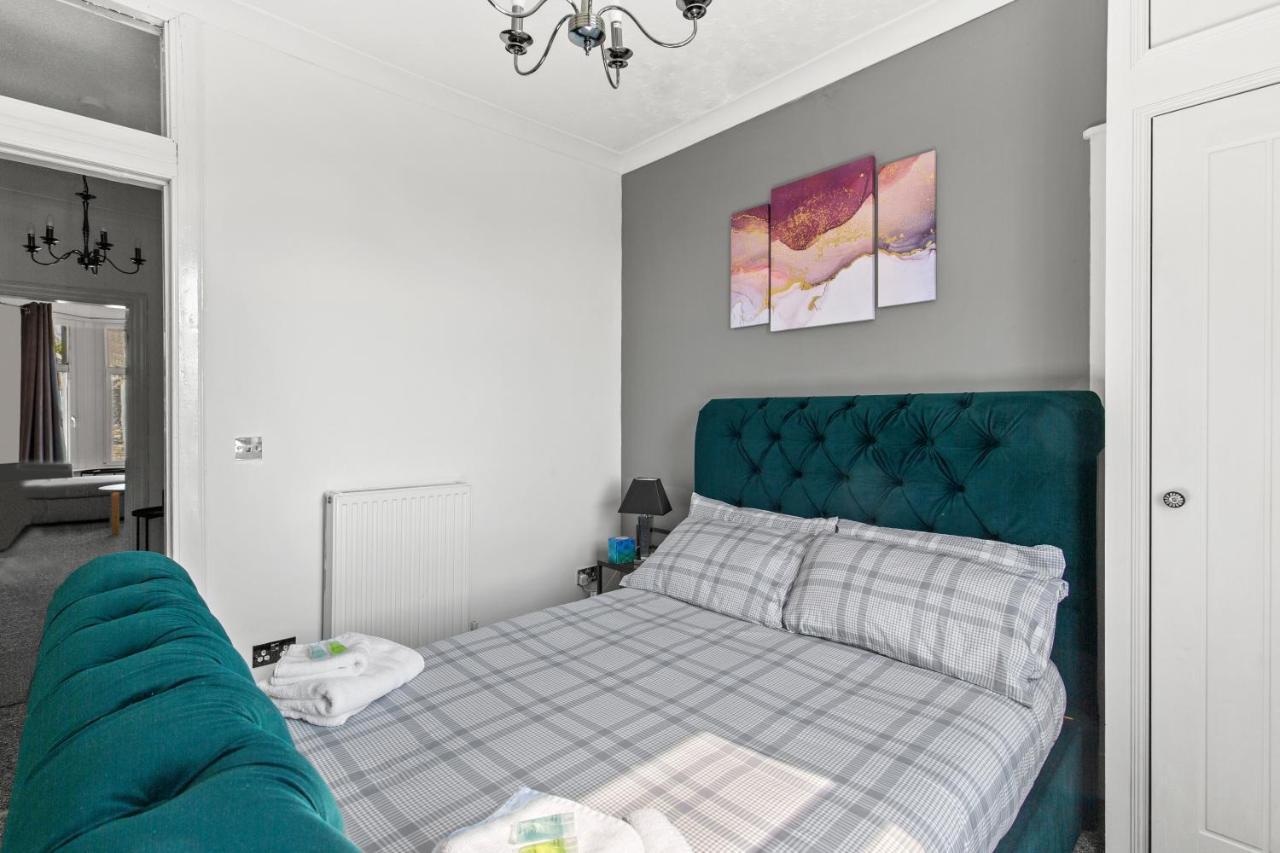 Bella Casa Two Lägenhet Largs Exteriör bild